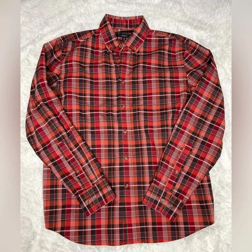 Banana Republic Red and Black Casual Button Down Shirt